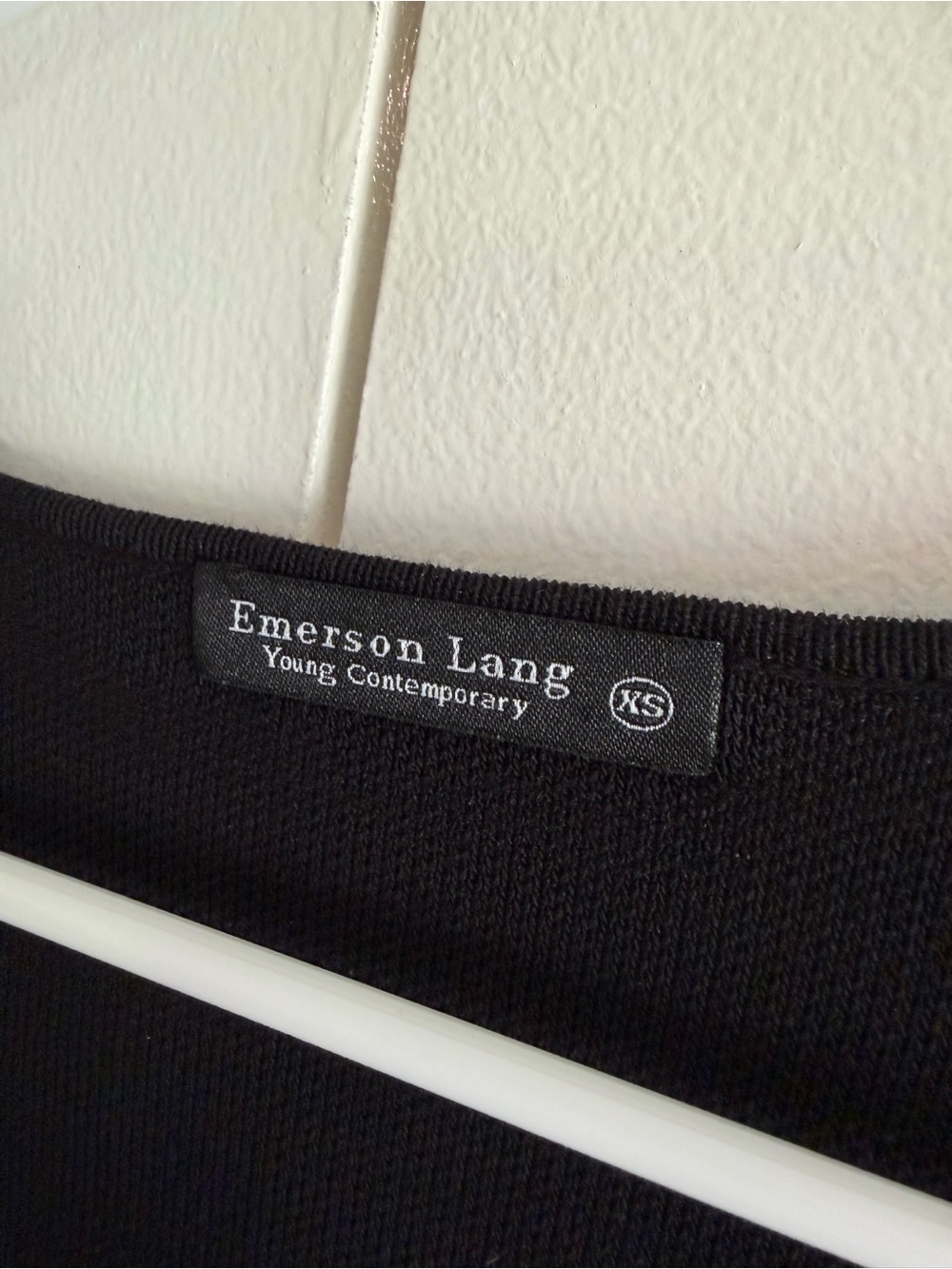 Emerson Lang Black Long-Sleeve Button-Front Knit Sweater Top High Class Preppy - Picture 2 of 3